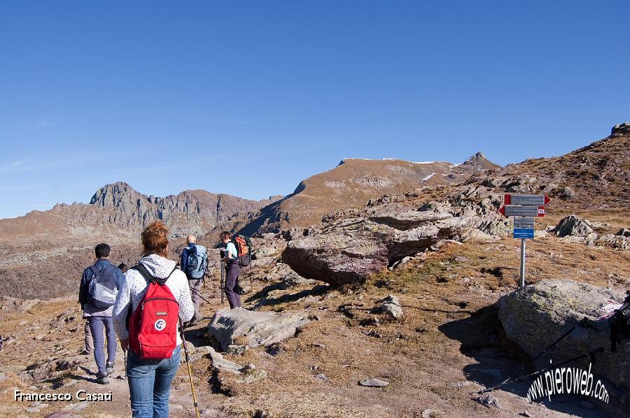 03 Inizia la discesa verso il rifugio.jpg